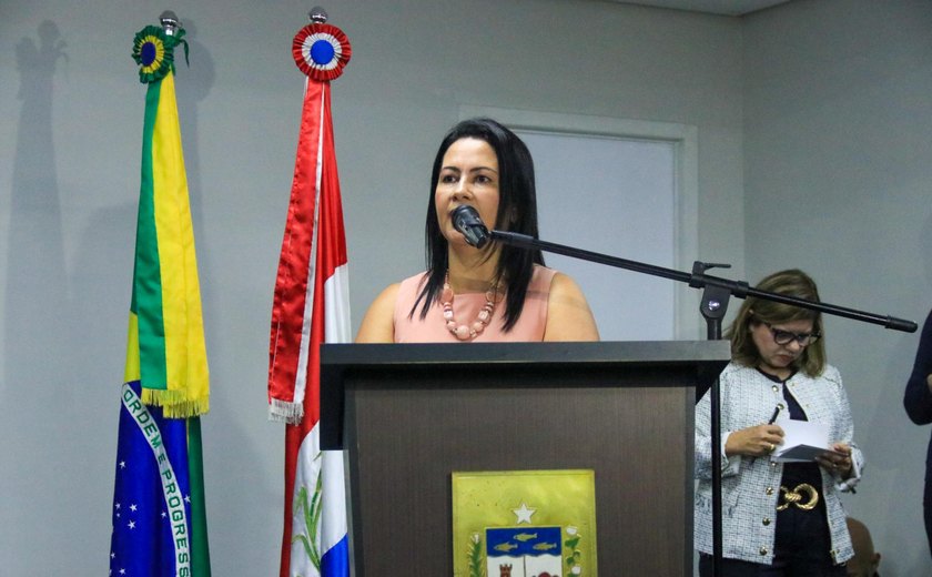 Roseane Vasconcelos assume a Educação com compromisso de manter a evolução dos índices