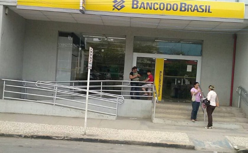 Homem é preso ao tentar abrir conta em agência do Banco do Brasil com documentos falsificados