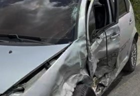 Colisão frontal deixa duas pessoas feridas em trecho da estrada entre Cajueiro e Viçosa
