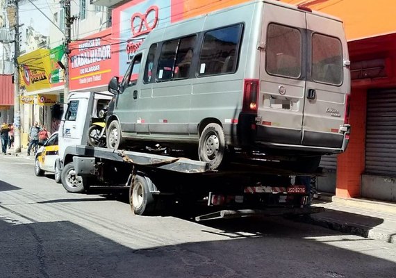 Mais de 3 mil transportes clandestinos foram autuados em Maceió em 2017