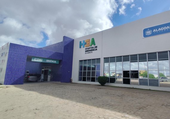 Mulher ataca companheiro com faca e foge com filho do casal em Arapiraca