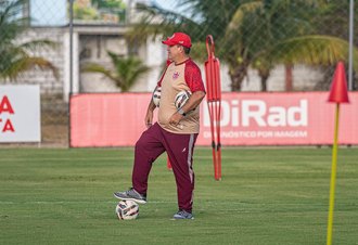 CRB tem o melhor ataque e uma das piores defesas da Série B