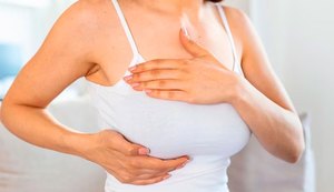 Especialista destaca importância do autoexame para o diagnóstico precoce do câncer de mama