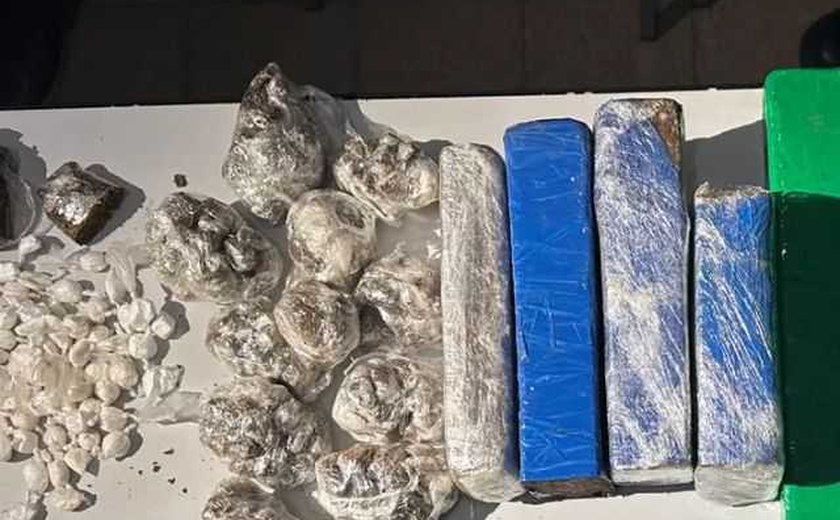 Operação integrada prende dupla e apreende mais de 8 quilos de drogas  em Maceió
