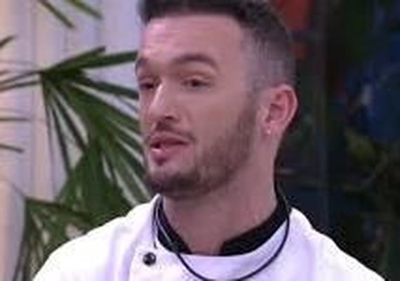 Diego Hypolito tem crise alérgica no 'Mais Você' e vai parar na emergência