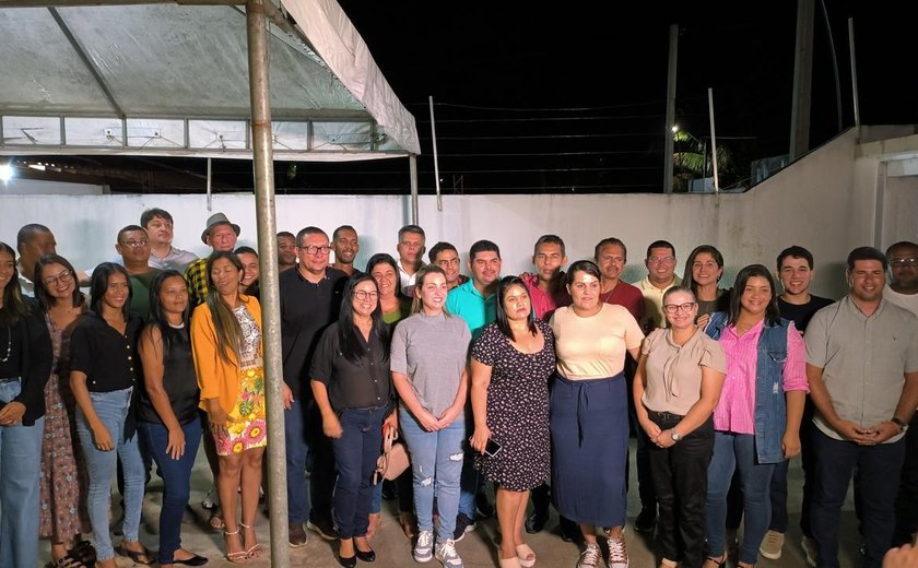 Thais Canuto reforça projeto de desenvolvimento com pré-candidatos a vereadores de Pilar