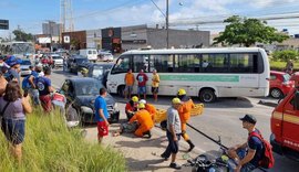 Acidente envolvendo cinco veículos deixa feridos e trânsito caótico na Menino Marcelo