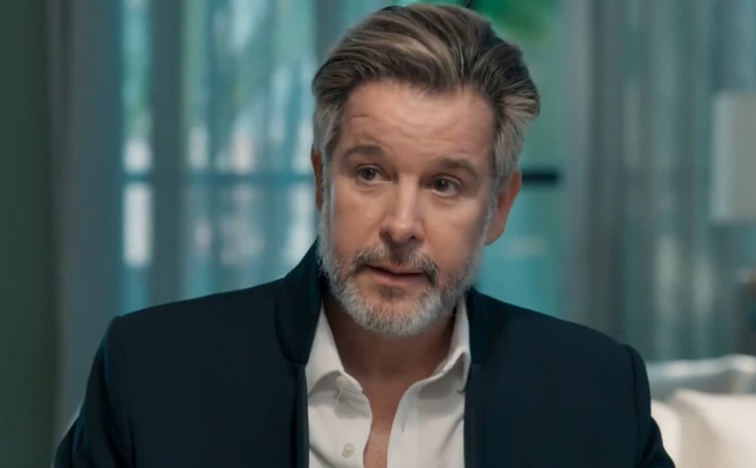 Ferette surta ao flagrar filha com outra mulher em 'Três Graças'