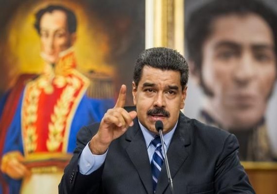 Maduro enfrenta 'cerco diplomático' após tropas venezuelanas barrarem ajuda humanitária