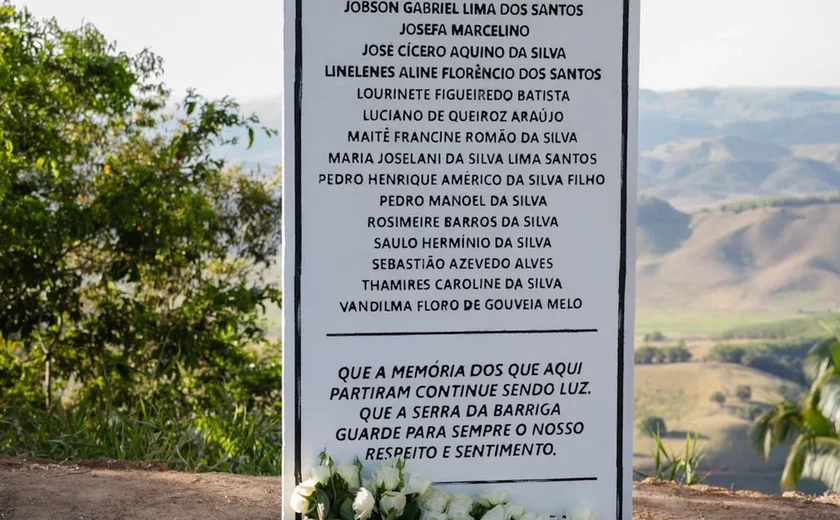 Memorial homenageia vítimas de tragédia na Serra da Barriga um ano após acidente