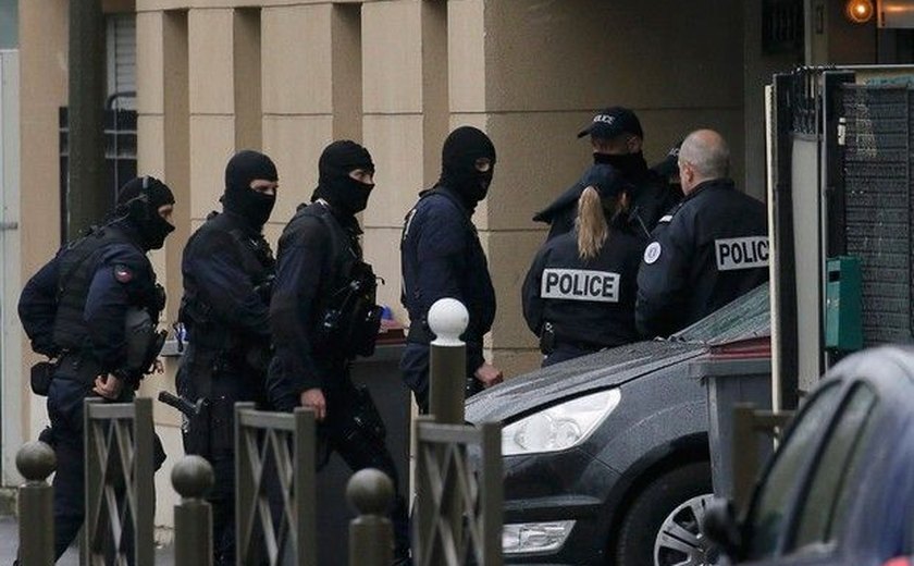 Terrorista de Paris foi detido em fevereiro por ameaças contra a polícia