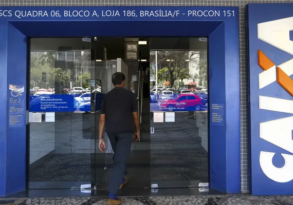 Bancos voltam a funcionar normalmente nesta quinta-feira