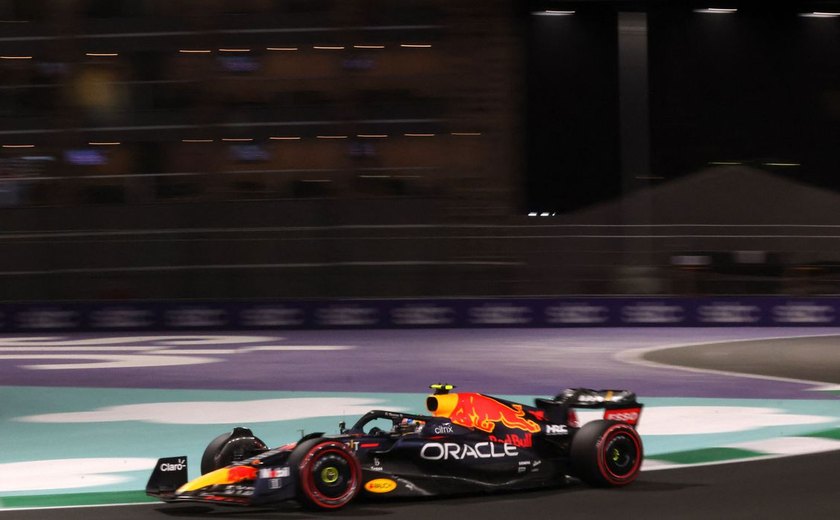 Sergio Perez garante na Arábia Saudita primeira pole na F1 de um mexicano