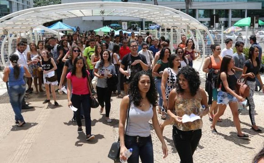 Enem: candidatos devem ficar atentos aos horários das provas para evitar atrasos