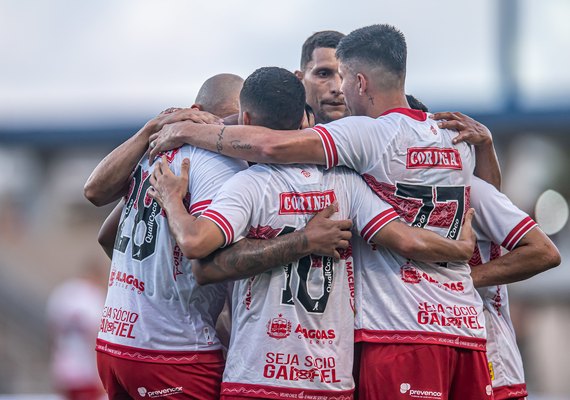 CRB acerta volta de João Neto e decide vender Léo Pereira à Bulgária