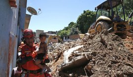 Sobe para 15 o número de mortes em desabamento de morro em Niterói