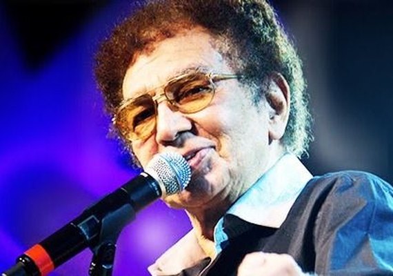 Reginaldo Rossi era viciado em jogo e morreu endividado, diz filho do cantor