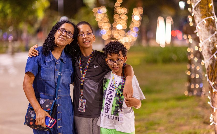 Parque Centenário em Maceió recebem luzes de Natal e atrações instagramáveis