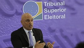 Moraes rejeita ação do PL de Bolsonaro contra urnas e aplica multa de R$ 22,9 milhões