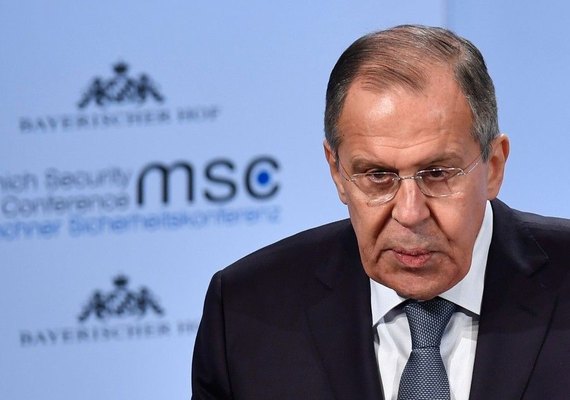 Ministro russo diz que acusações de interferência na eleição dos EUA são 'falatório'