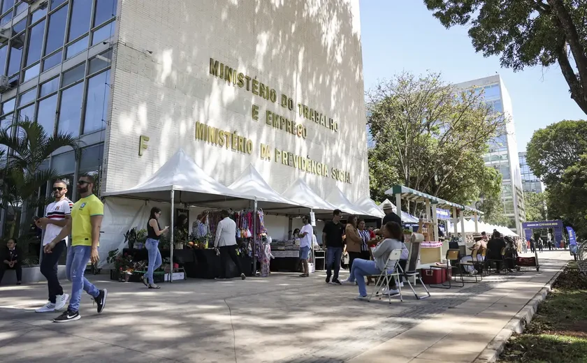 Governo libera mais R$ 3,9 bi para pagar saque-aniversário do FGTS