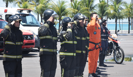 Bombeiros de Alagoas homenageiam militares mortos no RS