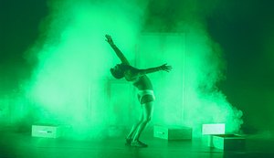 Após 11 apresentações, peça 'Tempo de Vagalume' volta a Maceió para iluminar memórias