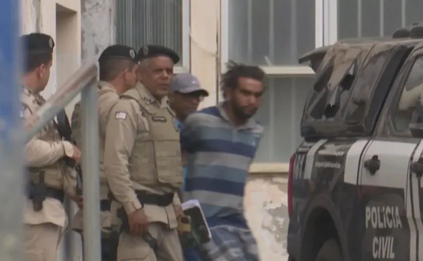 Homem confessa participação no assassinato de três mulheres em praia na Bahia