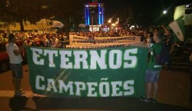 Torcedores começam homenagens para vítimas do acidente com voo da Chape