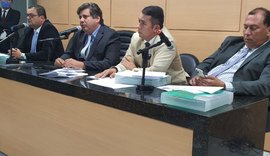 Apoiada em lei, Câmara de Arapiraca aprova R$ 43 mi para salário de servidor e hospitais