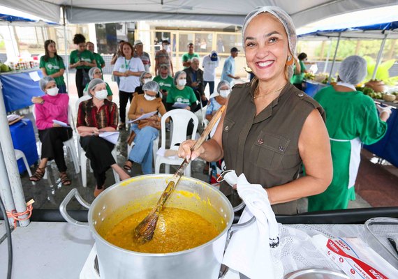 Servidoras do TJ/AL participam de oficina de aproveitamento de alimentos