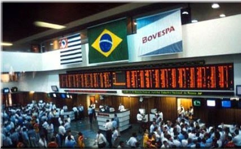 Bovespa fecha em queda nesta terça de quase 1%