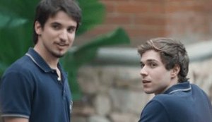 'Malhação': Felipe e Gabriel sofrem com homofobia e serão espancados na rua