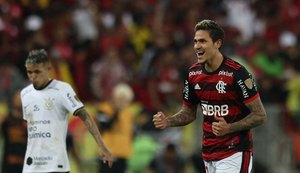 Flamengo volta a derrotar Corinthians e avança na Libertadores