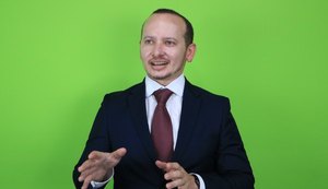 Advogado analisa propostas sobre reformas na CF