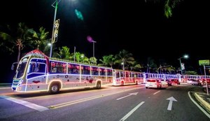 Carreata natalina encanta maceioenses e turistas na orla