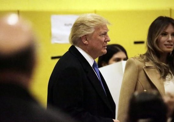 'Decisão difícil', brinca Donald Trump ao votar em Nova York