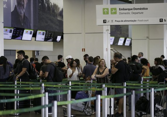 Companhias aéreas dizem que mudança no horário de verão vai prejudicar passageiro