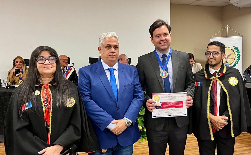 Superintendente do Instituto de Identificação de Alagoas recebe Comenda por Mérito Cultural e Cidadania