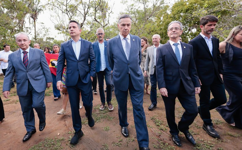Ao lado de Barroso, governador participa do I Encontro Nacional de Órgãos e Assessorias de Direitos Humanos do Judiciário Brasileiro