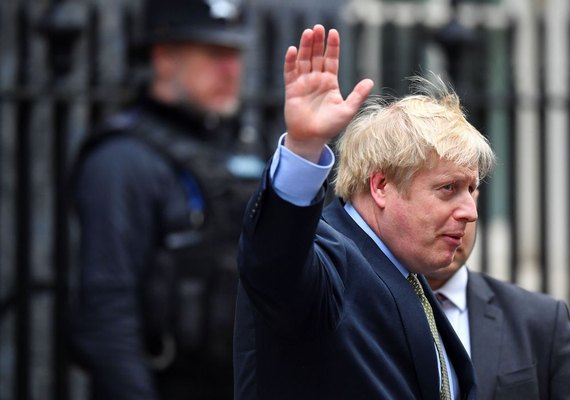 Premiê britânico Boris Johnson é internado em UTI por conta do Covid-19