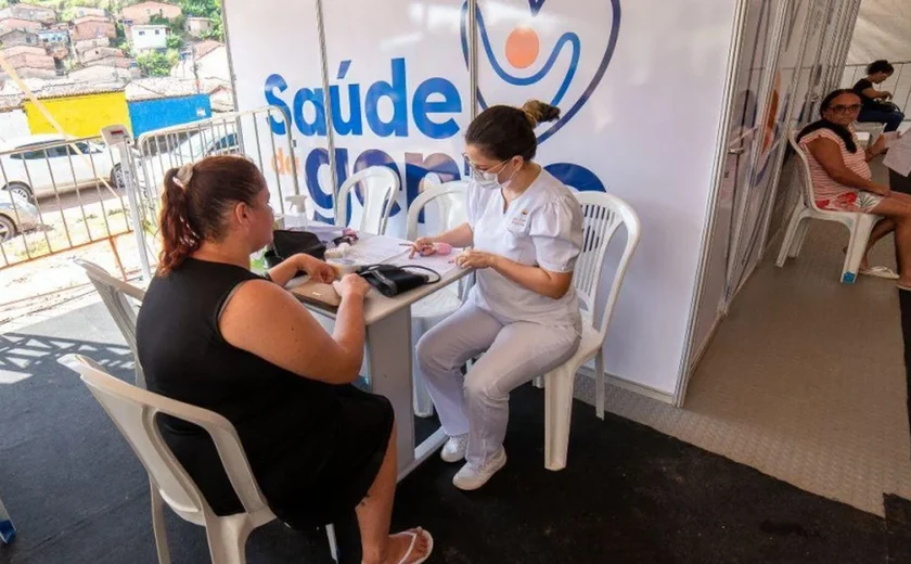 Prefeitura de Maceió leva serviços de saúde e autocuidado para mulheres do Benedito Bentes