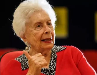 Paulão lamenta morte de Clara Charf