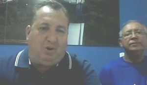 Prefeito interage ao vivo sobre serviço de Saúde durante seu programa no Facebook   