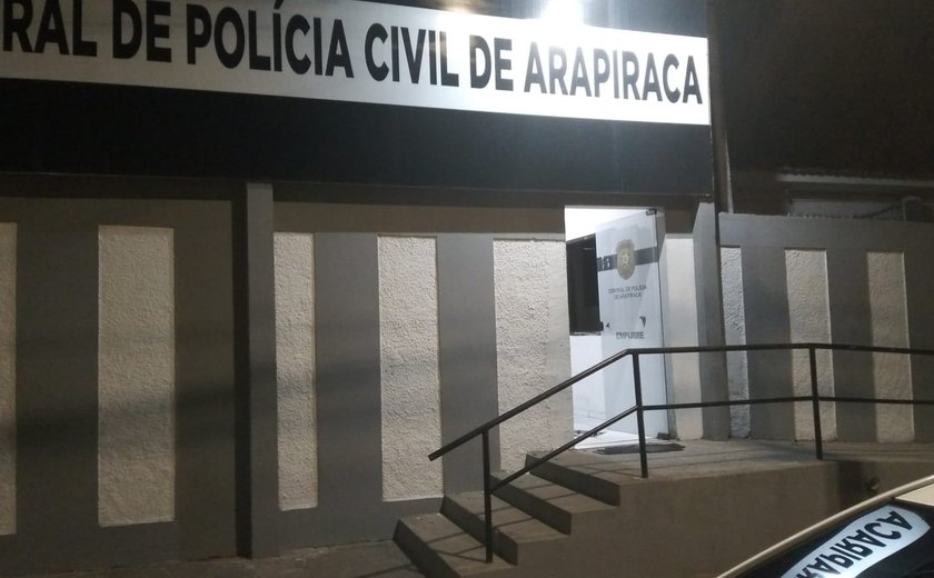 Preso acusado de ameaçar com faca e estuprar filha em Arapiraca