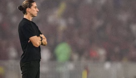 Flamengo renova contrato com técnico Filipe Luís até 2027