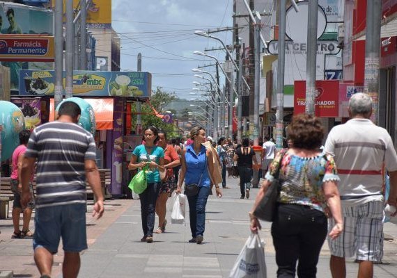 Movimento do Comércio avança 3,1% no semestre