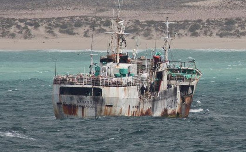 Após cinco anos de cativeiro, piratas somalis libertam 26 reféns
