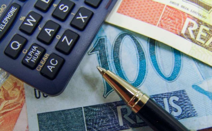 Governo propõe salário mínimo R$ 10 menor em 2018, de R$ 969