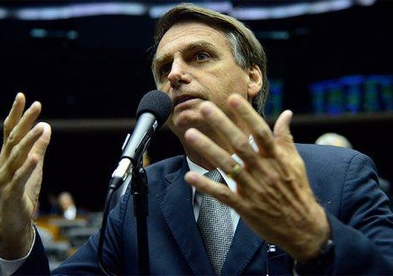 Jair Bolsonaro acredita que solução para Venezuela virá em breve